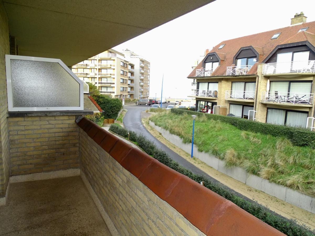 Seastar Apartment Sint-Idesbald Luaran gambar